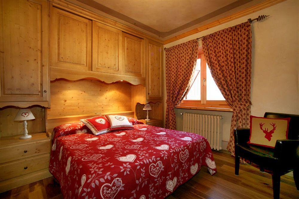 B&B Residence Checrouit Courmayeur Exterior foto